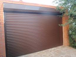 Гаражные ворота роллерного типа