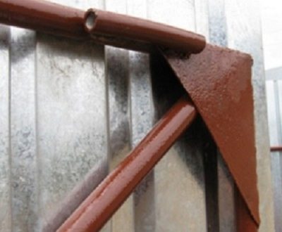 Для придания прочности используют анкерные элементы